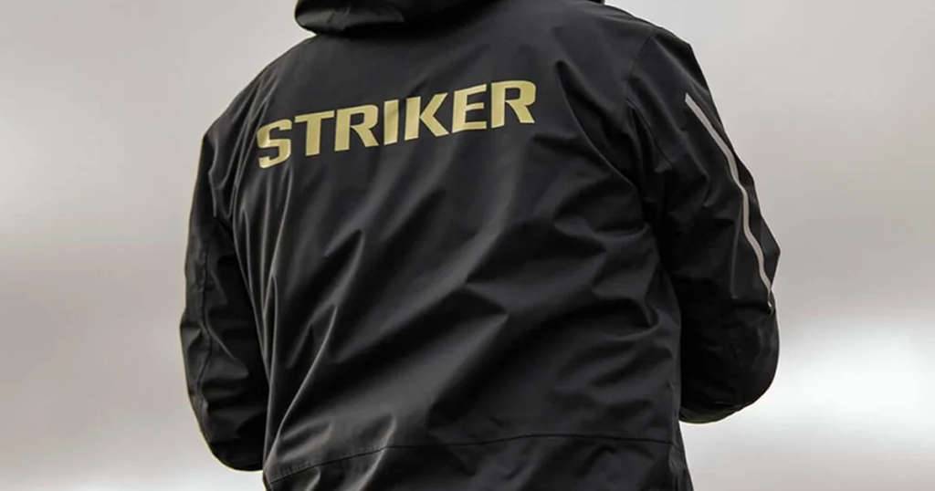 striker pullover
