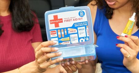 johnson johnson first aid kit