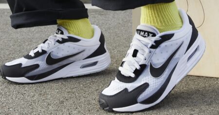 nike air max solo sneakers