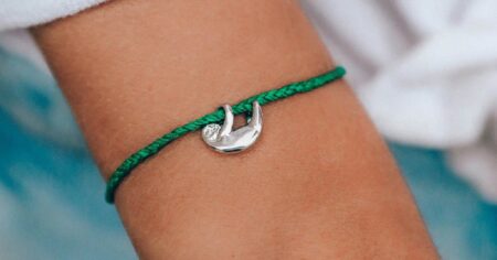 pura vida charm