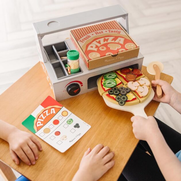 Melissa Doug Top Bake Wooden Pizza Counter Play Set
