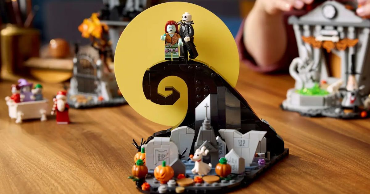 Nightmare Before Christmas LEGO Set Nightmare Before Christmas LEGO Set