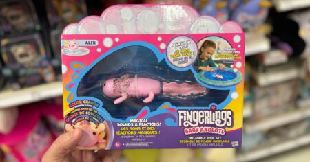 Fingerlings Axolotl scaled