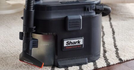 Shark MessMaster vacuum