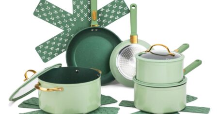 Thyme Table Cookware Set