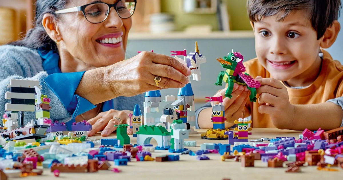 LEGOClassic Creative Fantasy Universe Set