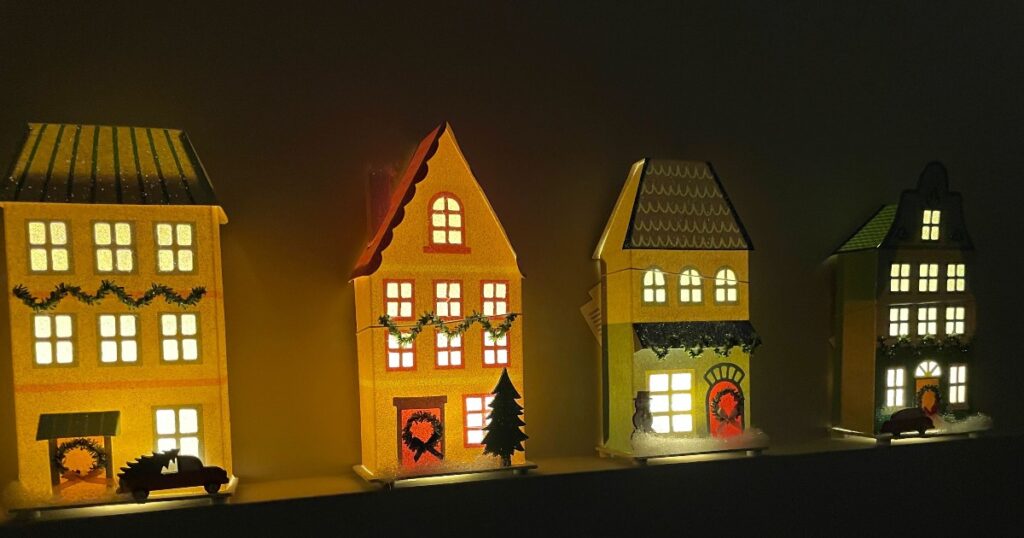 WONDERSHOP LIT PAPER HOUSES WONDERSHOP LIT PAPER HOUSES