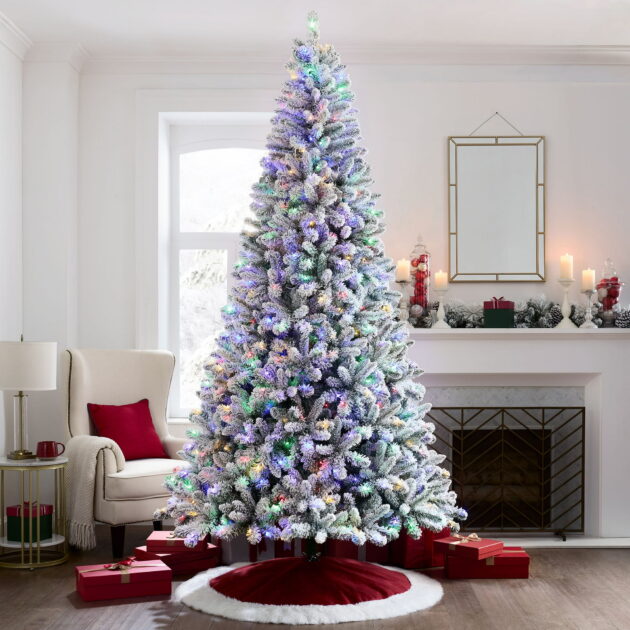 Holiday time 9 foot tree