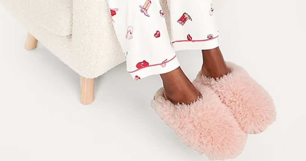 OLD NAVY SLIPPERS OLD NAVY SLIPPERS