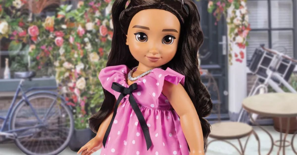 Disney ILY 4ever doll Disney ILY 4ever doll