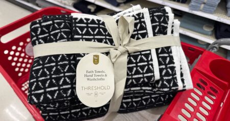 Target Threshold Towel Set black scaled