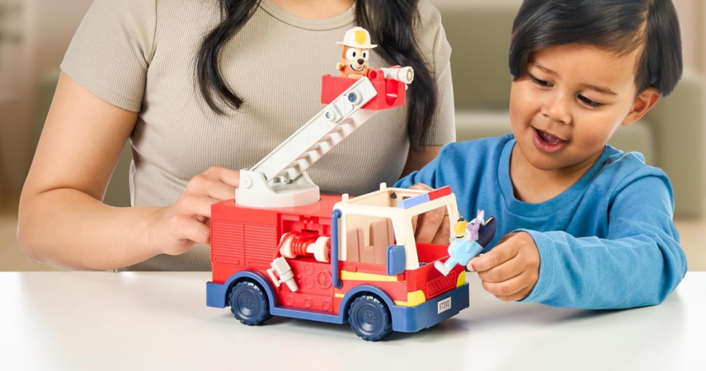 BLUEY FIRETRUCK