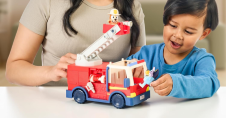 BLUEY FIRETRUCK
