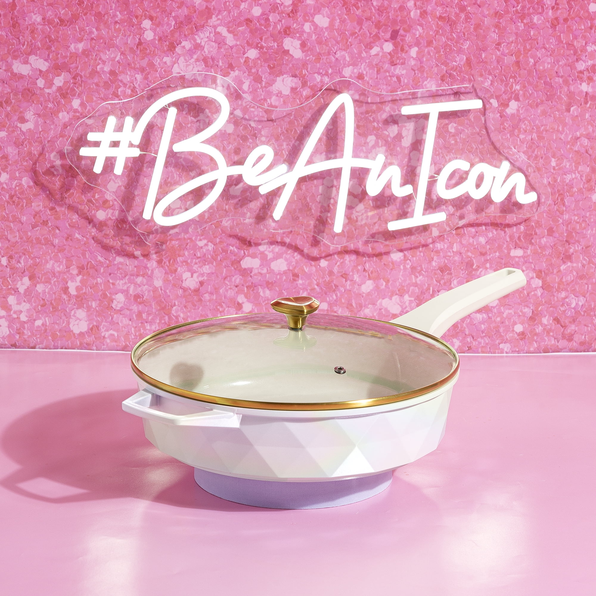 Paris Hilton Skillet Paris Hilton Skillet