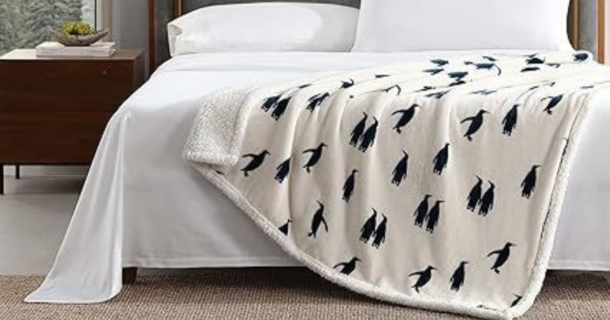 EDDIE BAUER PENGUIN THROW
