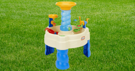 Little Tike Spiralin Seas Splash Table