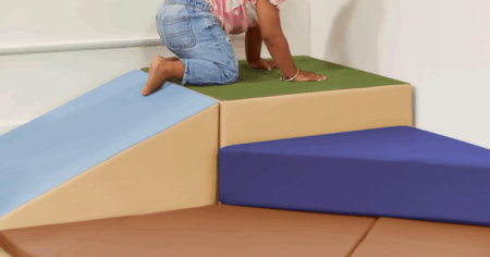 KIDS PLAY RAMP