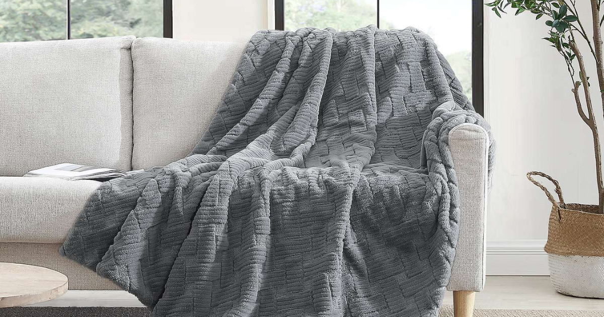 Koolaburra by UGG Throw Koolaburra by UGG Throw